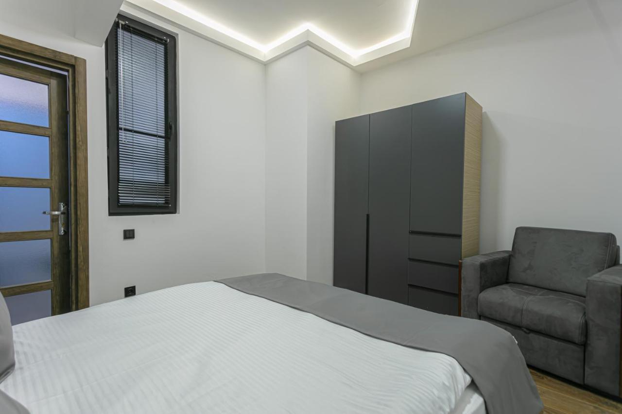 Luxe Apartment In Center Erevan Exterior foto