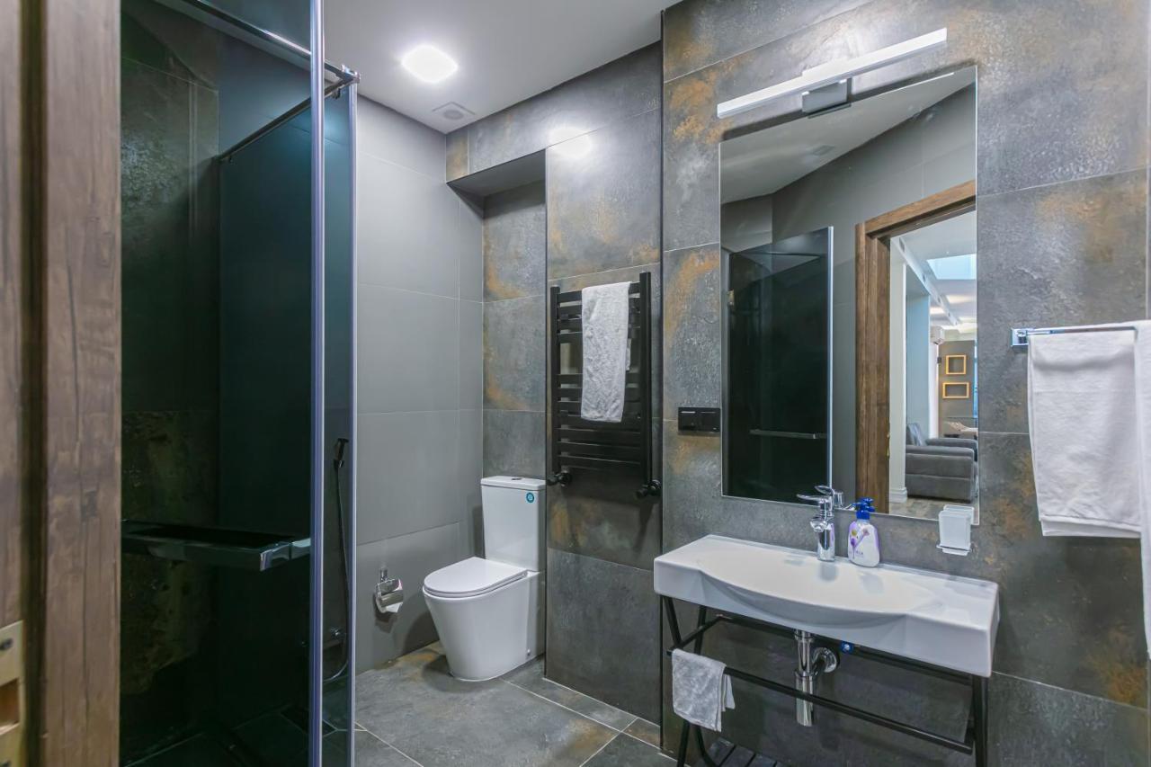 Luxe Apartment In Center Erevan Exterior foto
