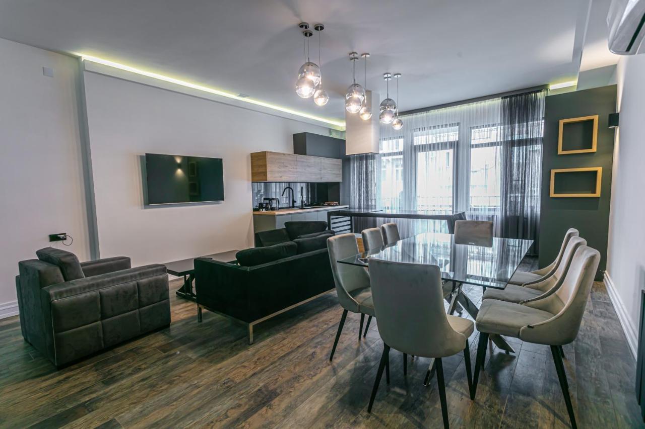 Luxe Apartment In Center Erevan Exterior foto