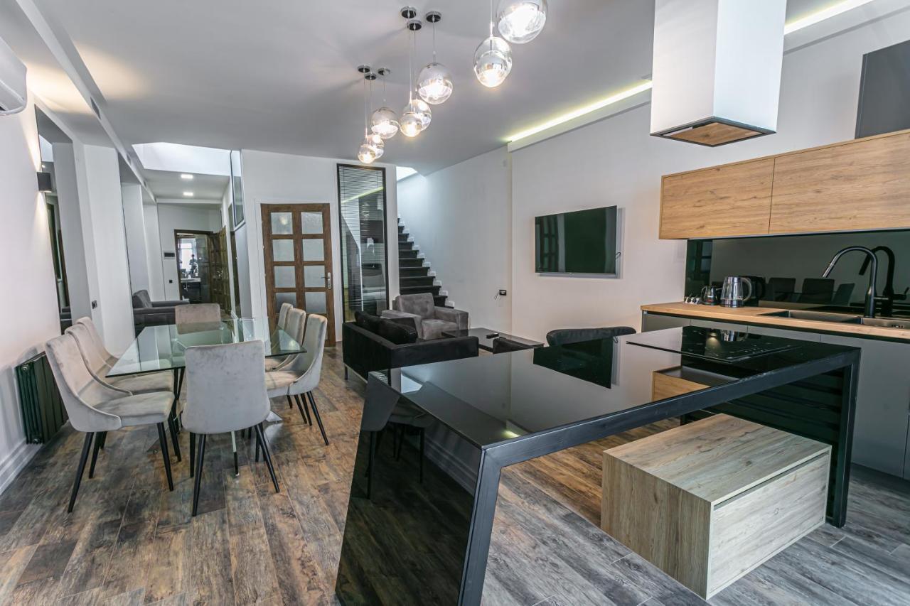 Luxe Apartment In Center Erevan Exterior foto