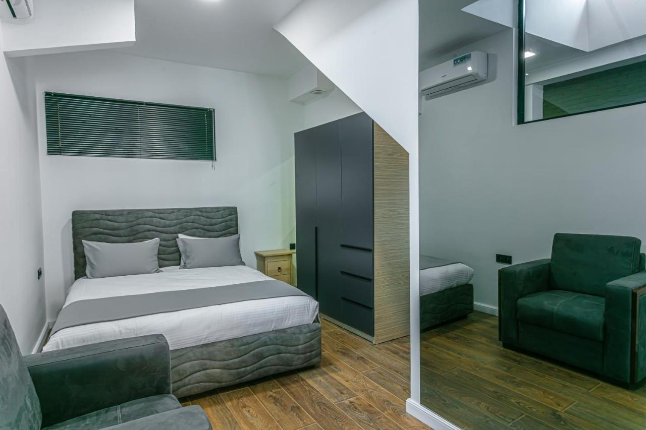 Luxe Apartment In Center Erevan Exterior foto