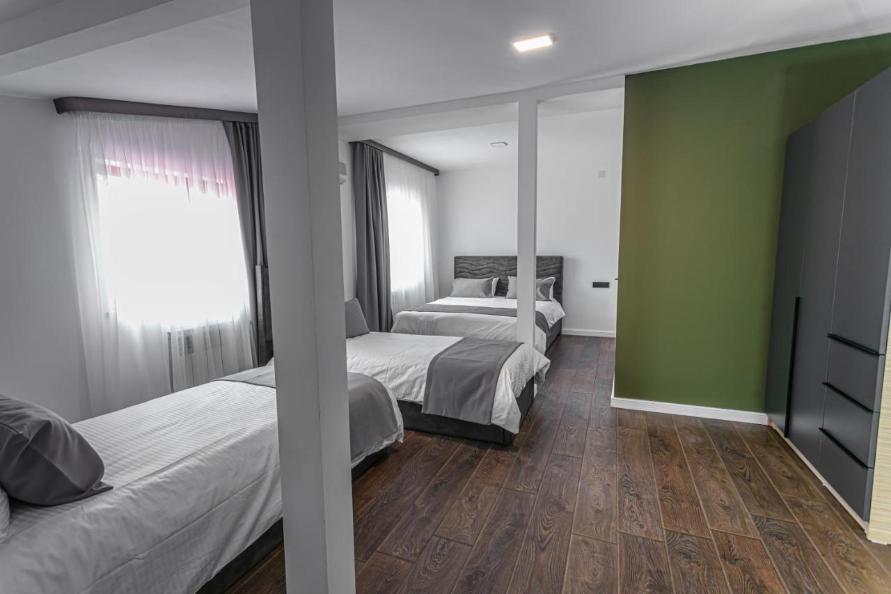 Luxe Apartment In Center Erevan Exterior foto